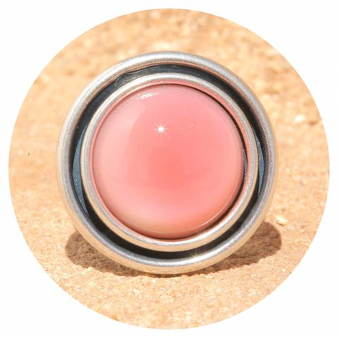 artjany Ring mit einem Cabochon in coral