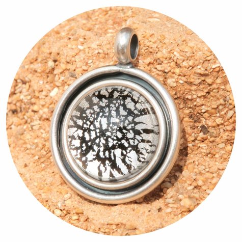 artjany Anhänger mit einem Cabochon in black patina