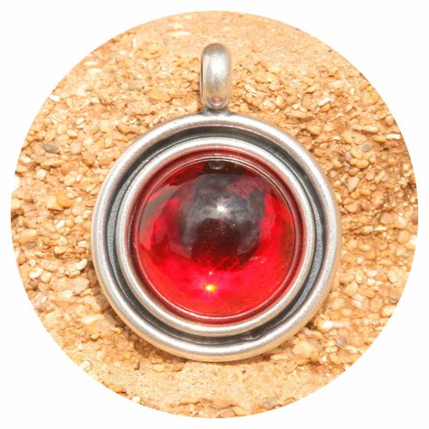 artjany Anhänger mit einem Cabochon in siam rot