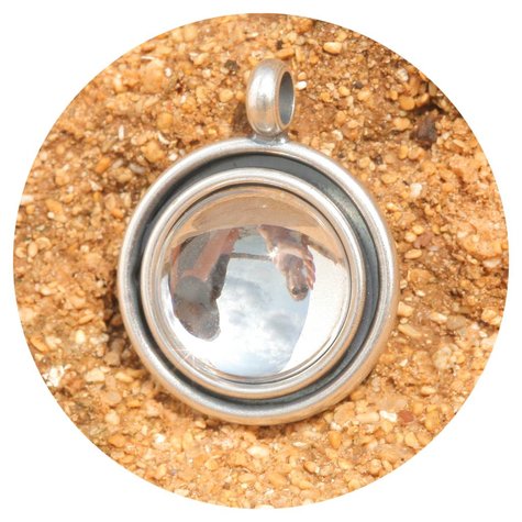 artjany Anhänger mit einem Cabochon in crystal
