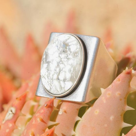 Silberner Ring MOVIDA white patina