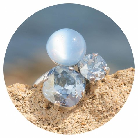 artjany Ring mit geschliffenen Kristallen light blue