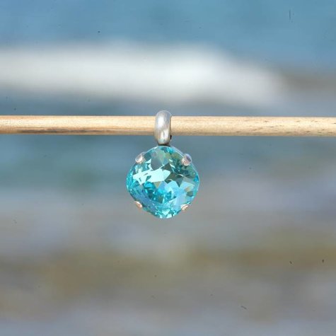 artjany Anhänger mit einem crystal in aquamarine