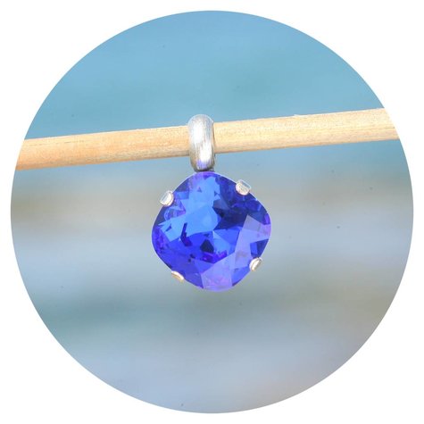 artjany Anhänger mit einem crystal in sapphire