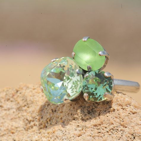 Silberner Ring TROIS crysolite