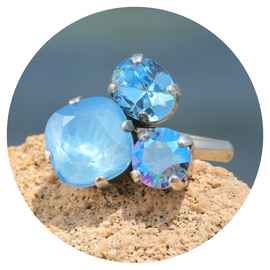 Silberner Ring TROIS blue glitter