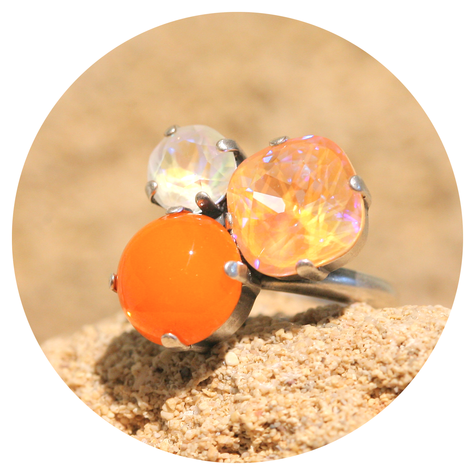 artjany Ring mit crystals in einem orange mix