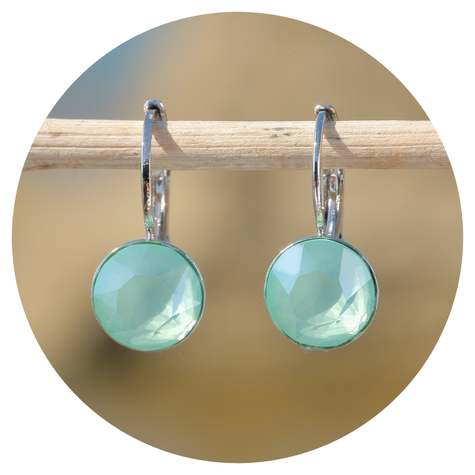 Silberner Ohrhänger mit Kristallen in mint ignite