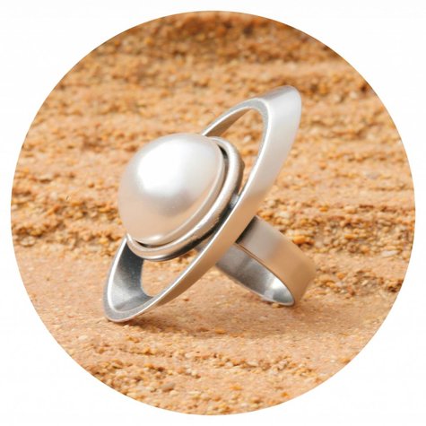artjany Ring mit einer weissen Perle