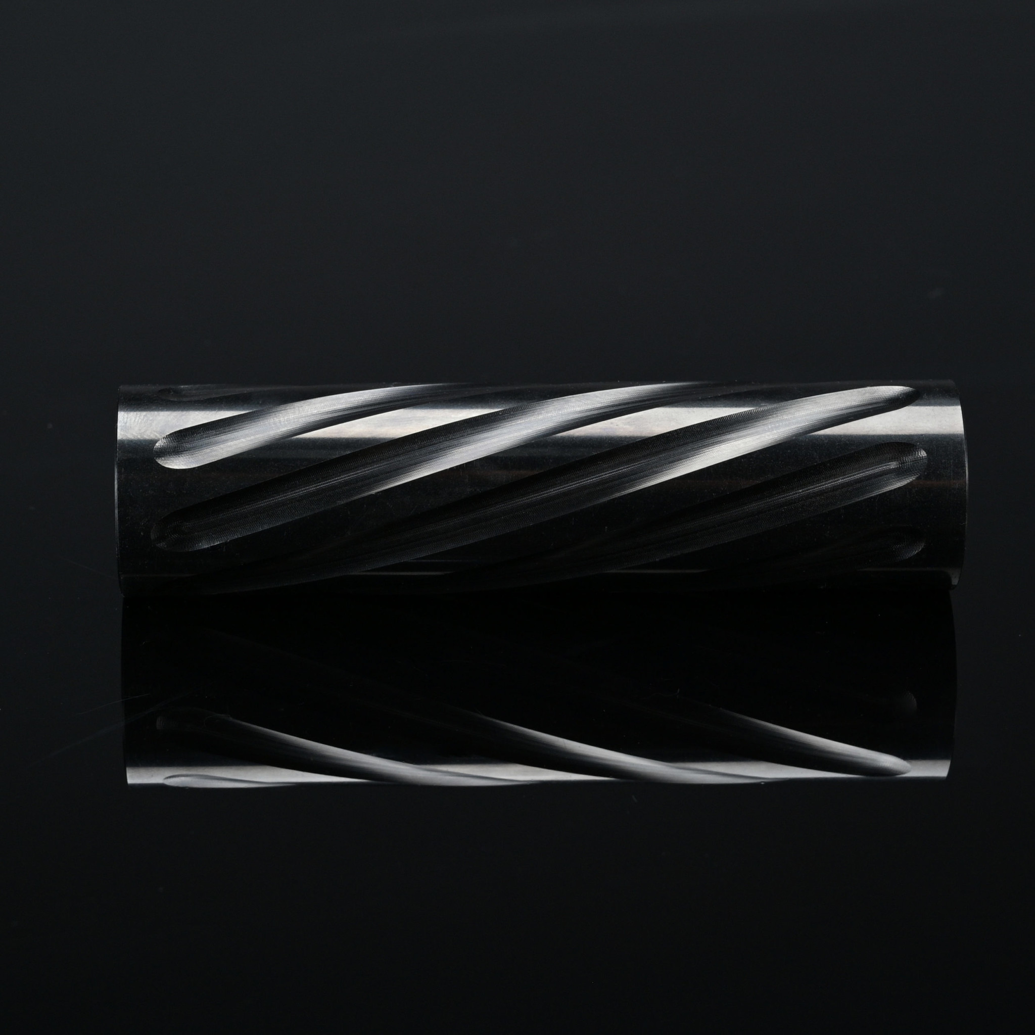 Silverback Silverback SRS Twisted Cylinder Stainless Steel