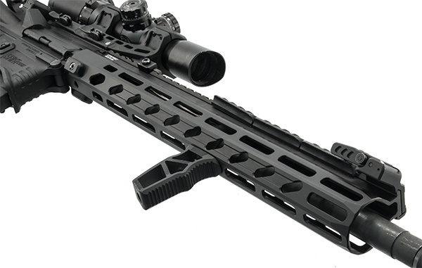 Leapers Leapers Ultra Slim M-LOK Foregrip - Black