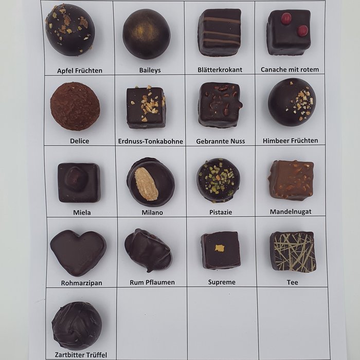 - Exklusive Präsentpackung "Nur Dunkle 25er", 349g (mit Alkohol)