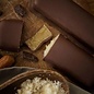 - SUMARA Stralsunder Marzipanbrot mit Vollmilchschokolade 37 % Kakao – handgefertigtes Marzipan mit 70 % kalifornischen Mandeln, 60 g