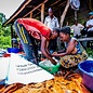 - Herkunftsschokolade aus Uganda mit 64 % Kakaoanteil – Schokolade der Marke Latitude mit fruchtigem Charakter