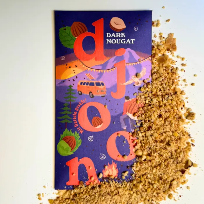 - Deutsche Bio-Dattelschokolade Dark Nougat – dunkle Schokolade mit cremiger Nougatfüllung (ca. 65 % Kakao)