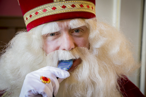 Sinterklaas met Chewigem Kauwketting