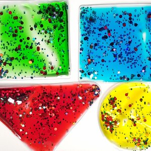 Playlearn snoezelproducten Fascinerende Vormen Set van 4 Playlearn snoezelproducten Fascinerende Vormen Set van 4