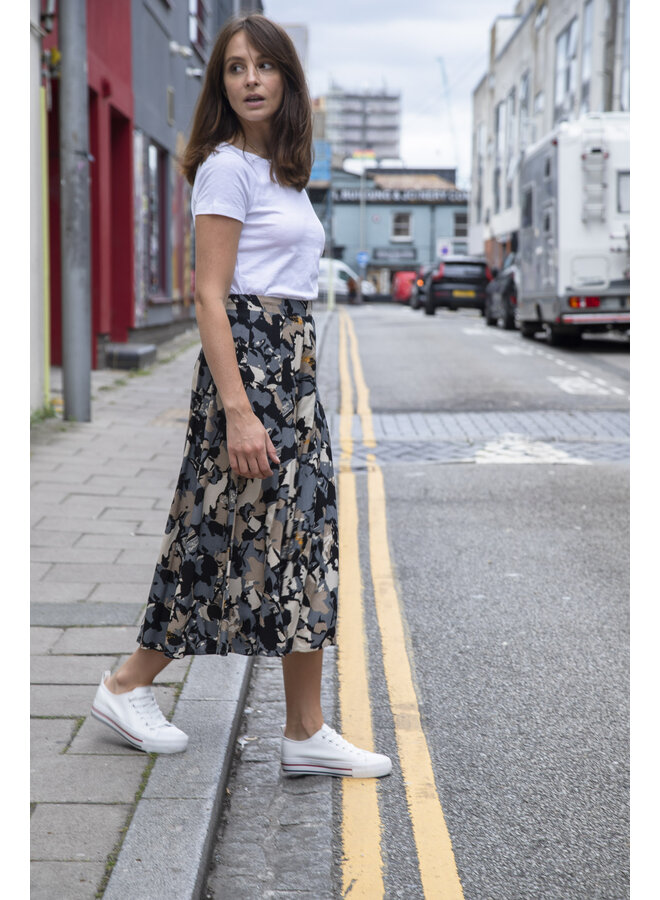 Jaba Iva Culottes in Camo Grey