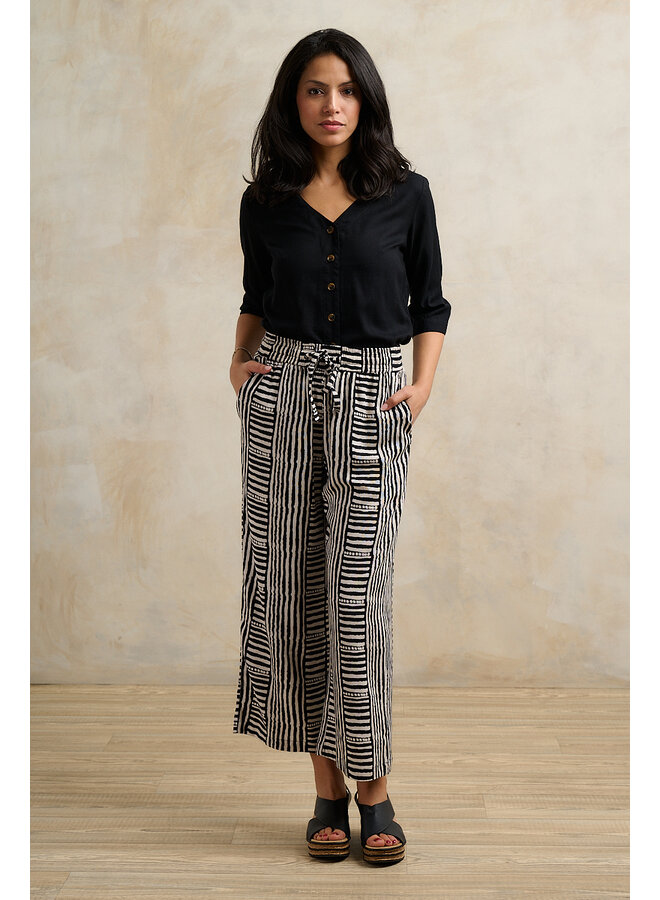 Jaba Emma Crop Trousers in Dominoes