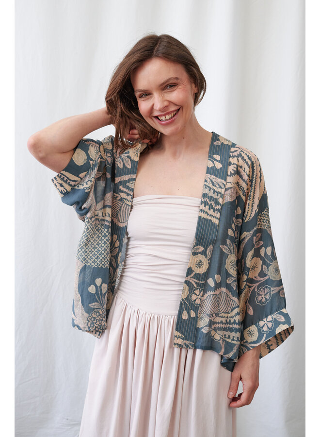 One Hundred Stars Kimono - Rosa Blue