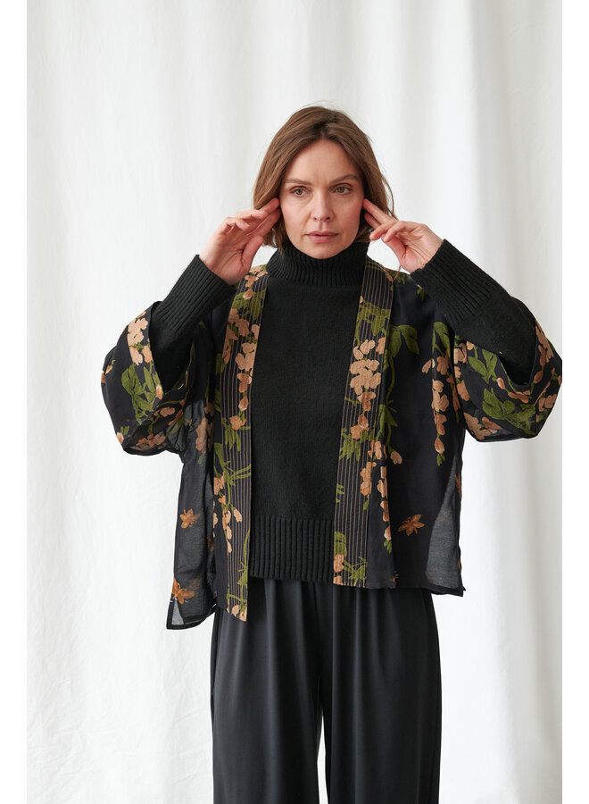 One Hundred Stars Kimono Wisteria Black