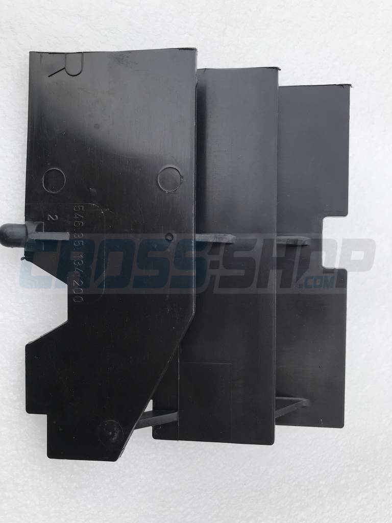 GUARD, RADIATOR RIGHT 80J