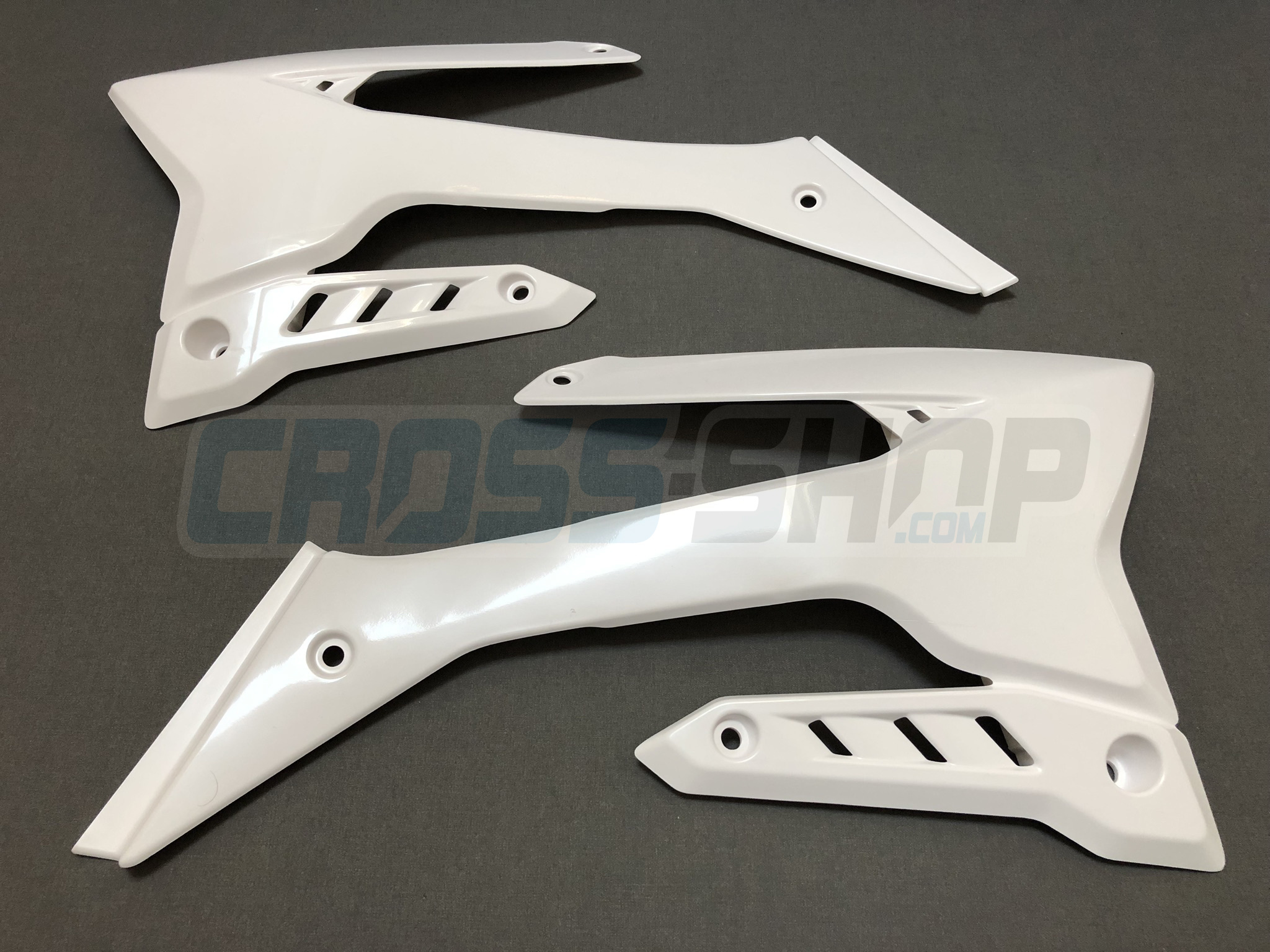 SHROUDS RAD. 2 stroke RH+LH 15 WHITE (NO Fi Models)