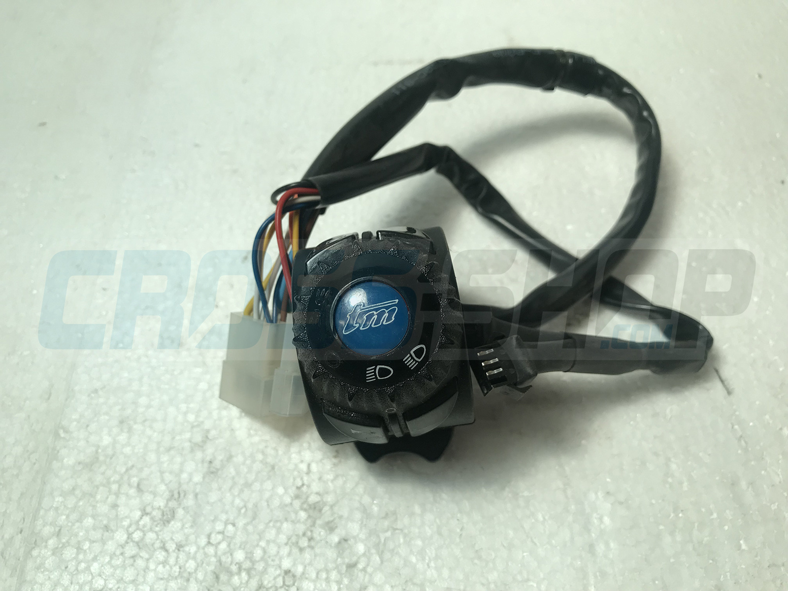 SWITCH, HANDLE LIGHTS AND F.L.