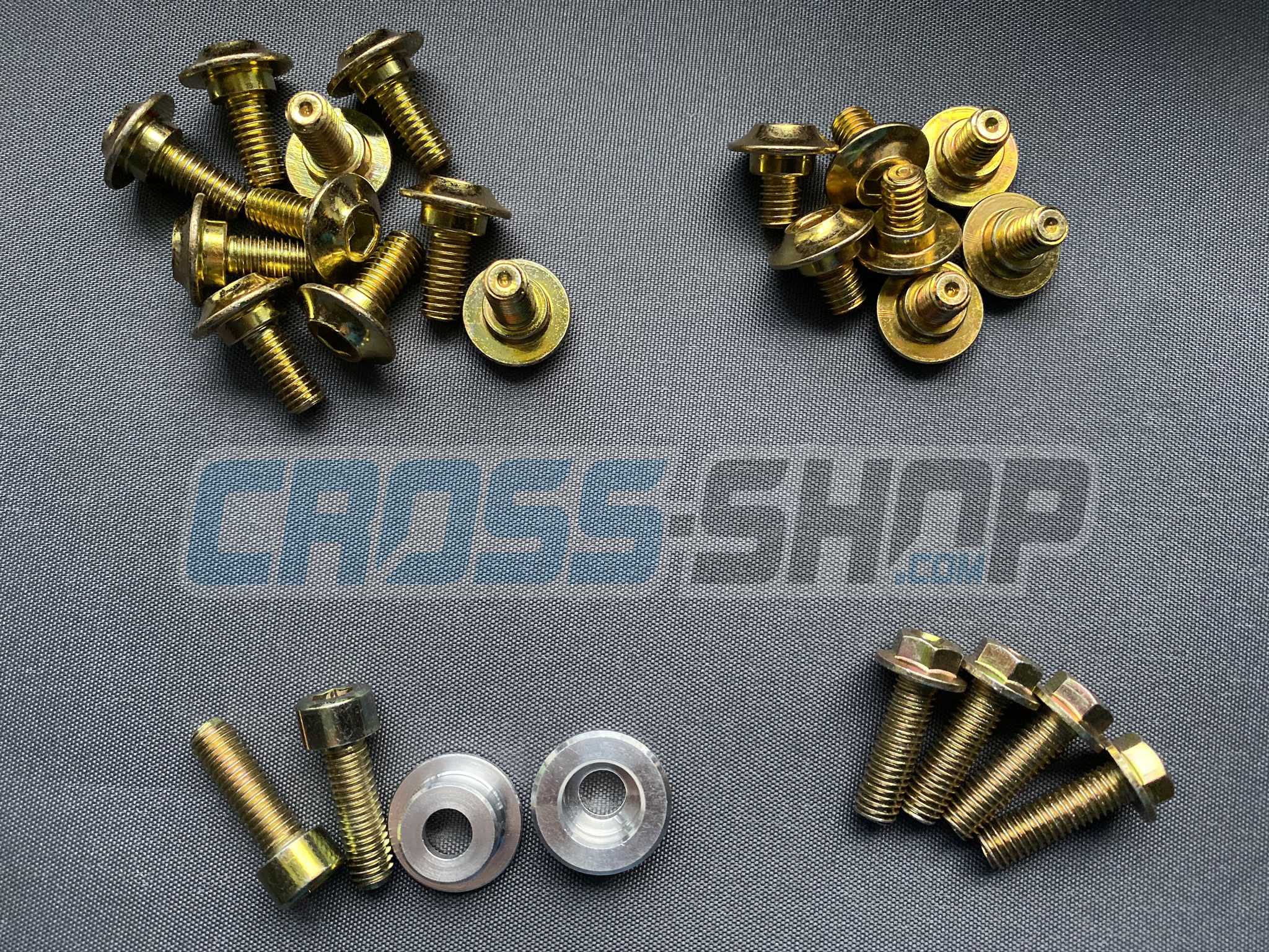 Bolt kit - Plastics (04-21)