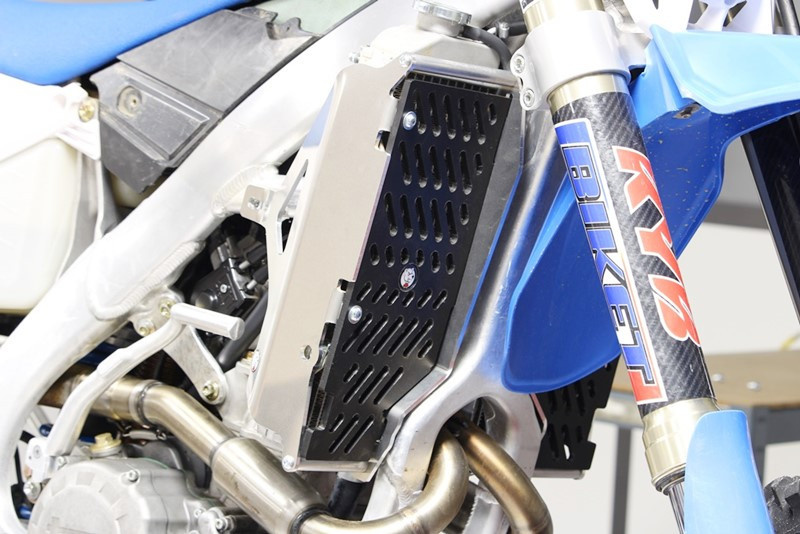 AXP 2022 ->  TM RACING MX/EN250 FI 4T / MX/EN300FI 4T XTREME RADIATOR GUARDS - BLACK