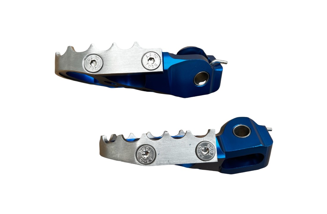 SAM CNC Footpegs ab 2022 BLUE