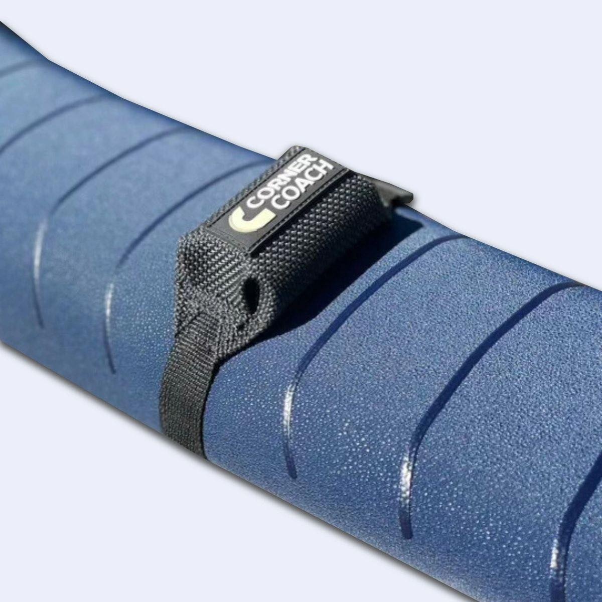 The Corner Coach (Black)