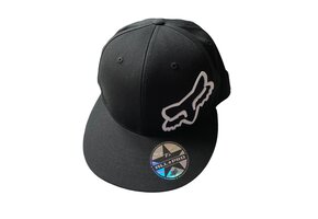 Black with White Fox Cap - 7,5