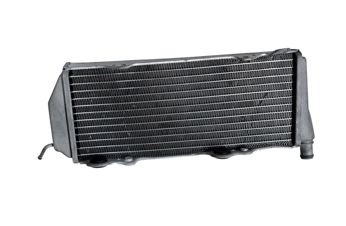 TM Radiator (Left) 2T+4T #23084