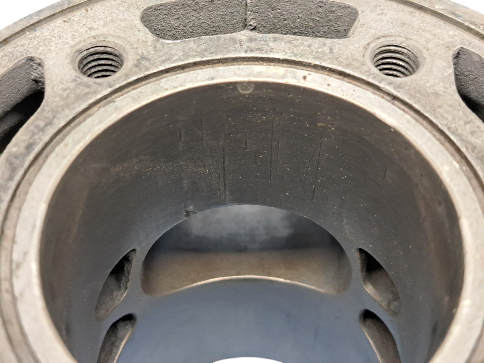 TM 1992-1996 Cilinder some wear