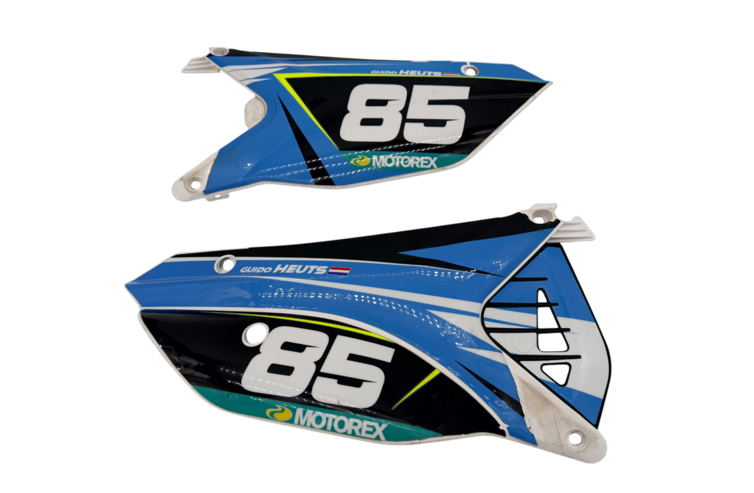 (USED) SIDE PANELS RH+LH 2stroke MY22-> WHITE (OEM #67272.22)