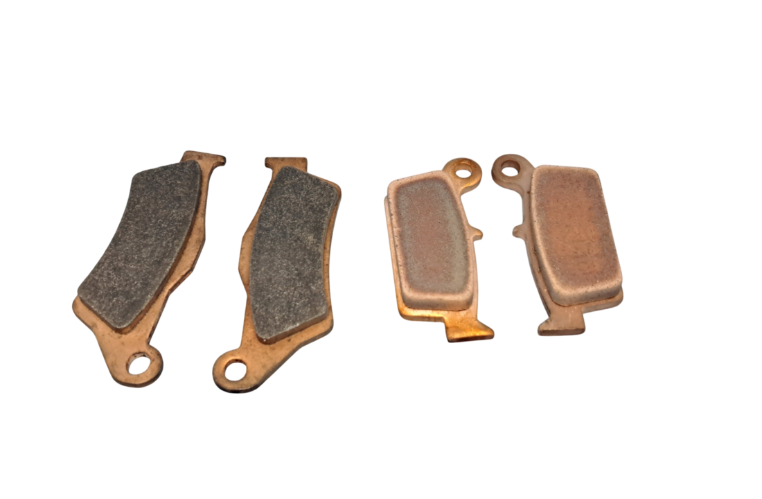 SET (2) Bremsbelaege Vorne+Hinten TM 01-04