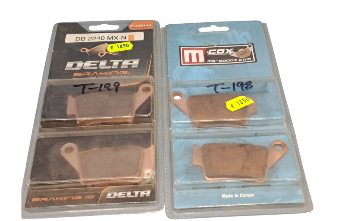 SET (2) Rear Brake pads BREMBO