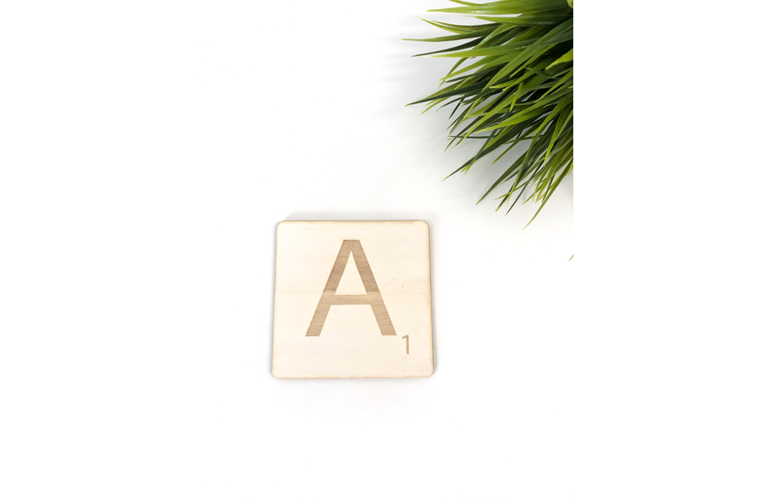 Vorm met deze houten letters je eigen woord ter decoratie
