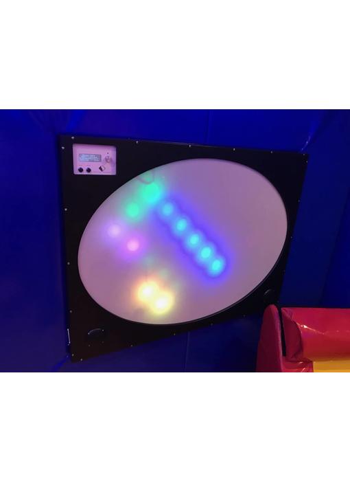 Licht en geluidenwand interactief