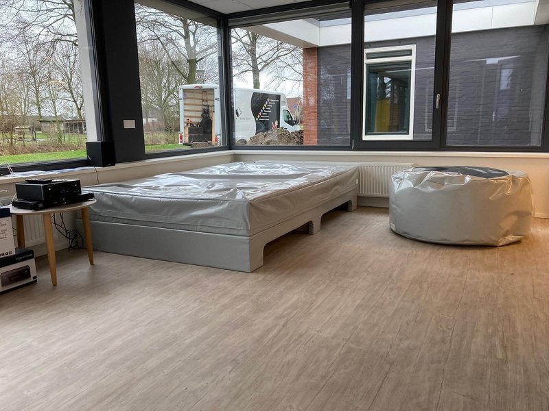 Atelier Michel Koene Podium Costa poortjes onderrijdbaar 25cm  Bisonyl