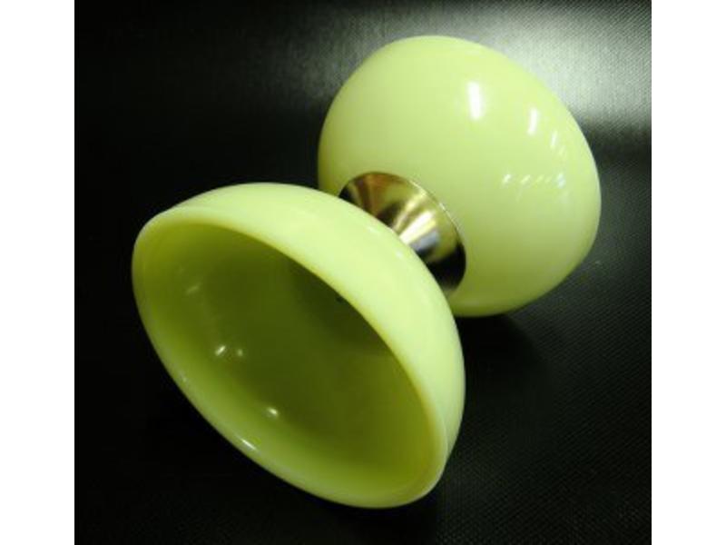 Diabolo glow in the dark