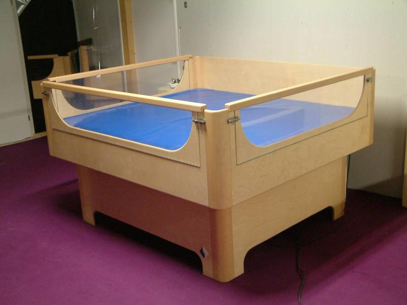 Atelier Michel Koene Bed Reager   (maatwerk)