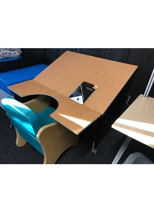 AMK tafel met kantelbaar blad DEMO
