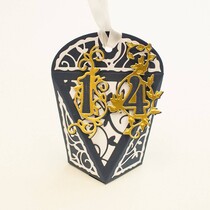 Stamping and embossing template: petite figures