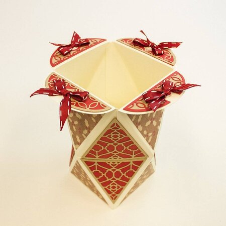TONIC Punching and pre-punching: Diamond box
