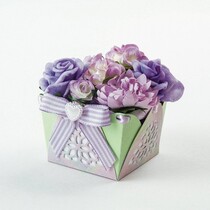 Stanzschablonen: Filigrane Box