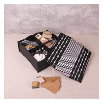 Caja de almacenamiento con compartimentos y tapa