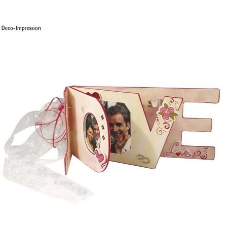 Objekten zum Dekorieren / objects for decorating Papier mache boek LOVE