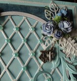 Yvonne Creations Punching and embossing templates: Trellis frame